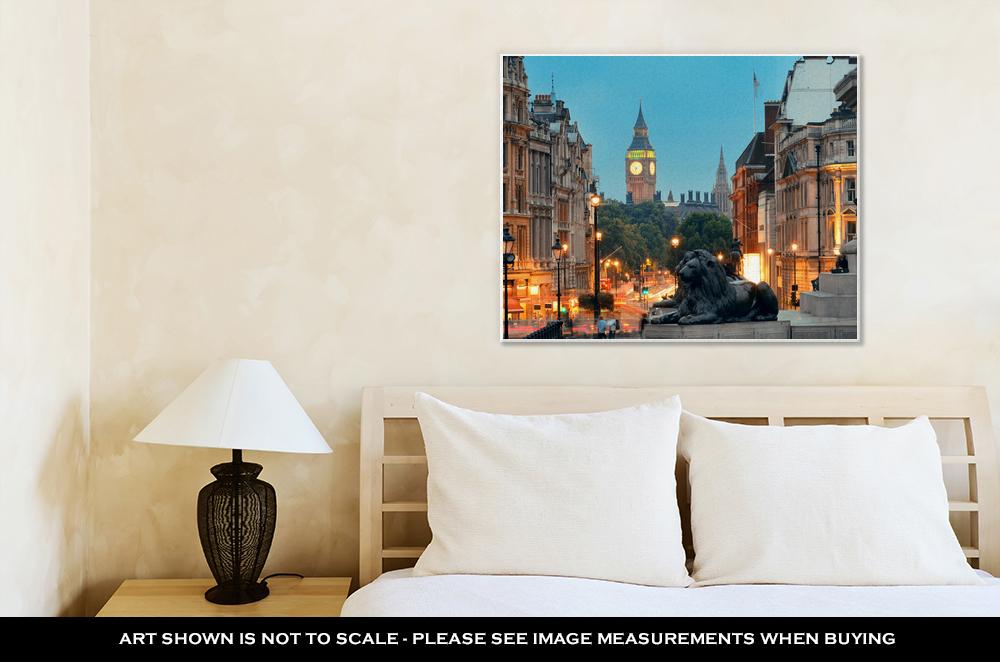 Gallery Wrapped Canvas, Street View Of Trafalgar Square At Night In London - ultrawallart.com
